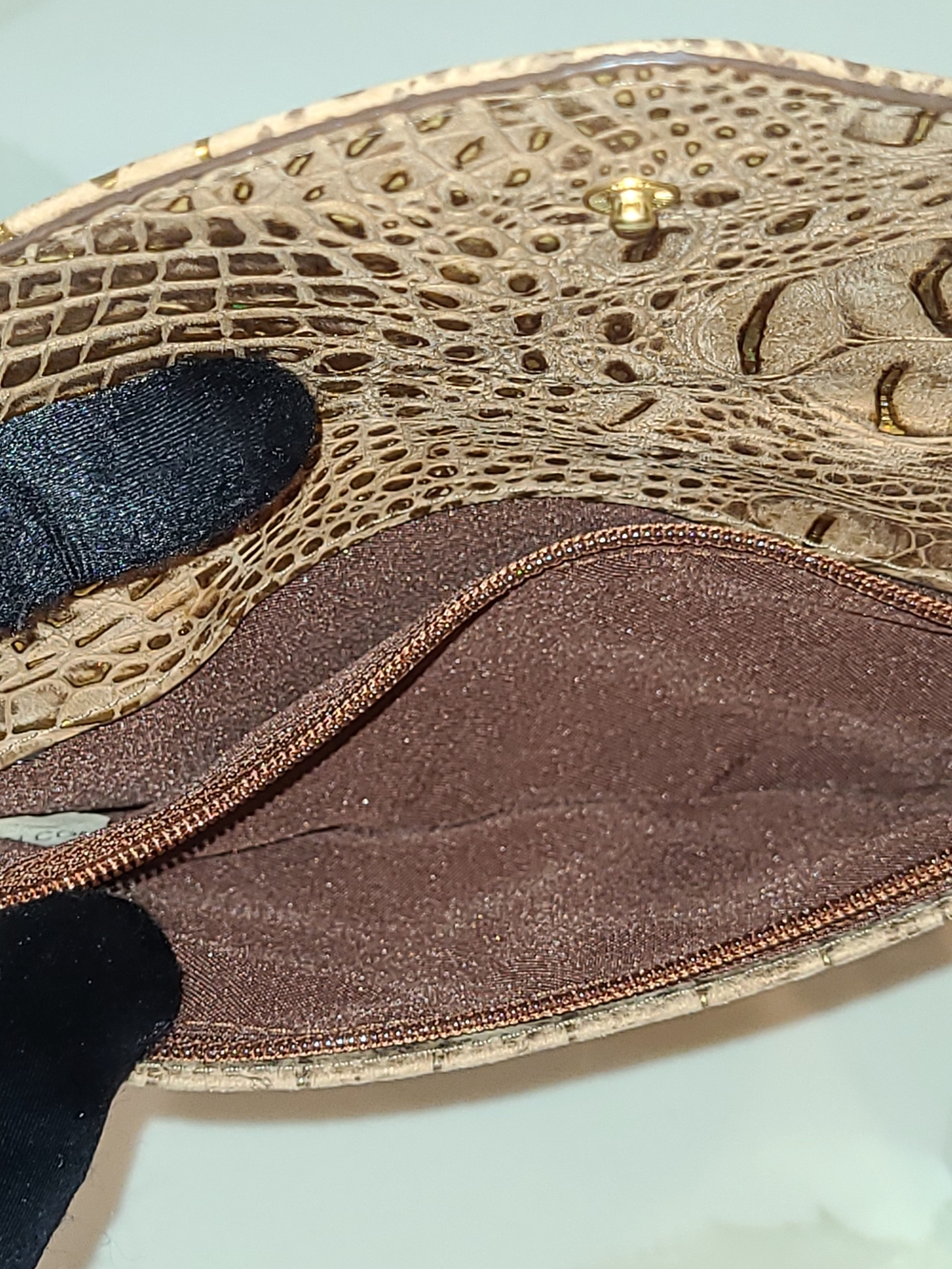 Brahmin NWT Veronica Gold Mini Melbourne Wallet Trifold - Picture 15 of 15